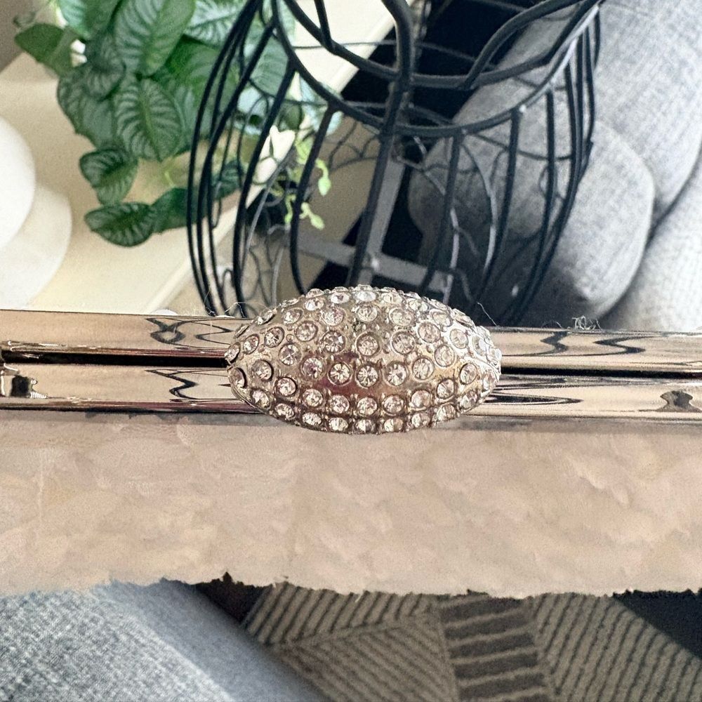 White Tulle Rosette Pearl Embellished Cocktail Chain Purse - Picture 8 of 10